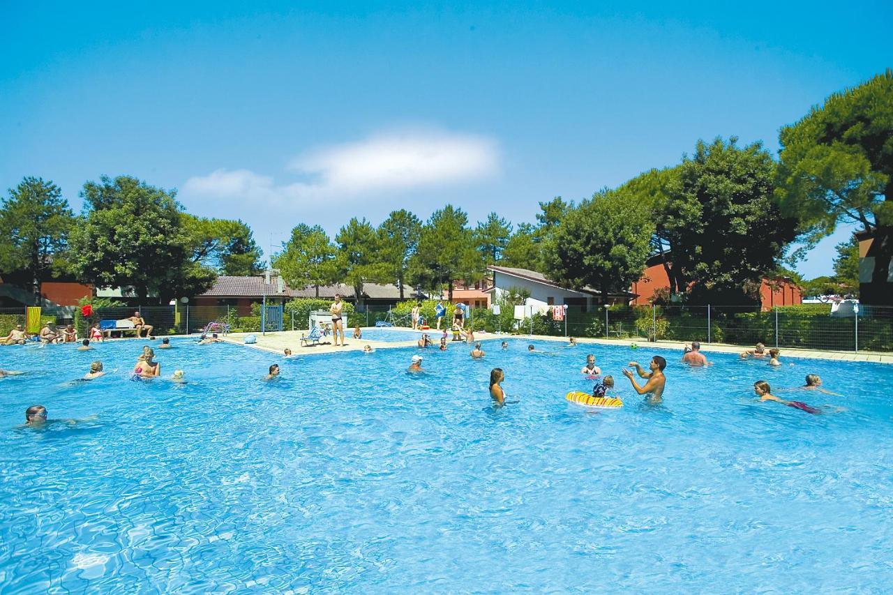 Villaggio Azzurro Bibione Exteriör bild